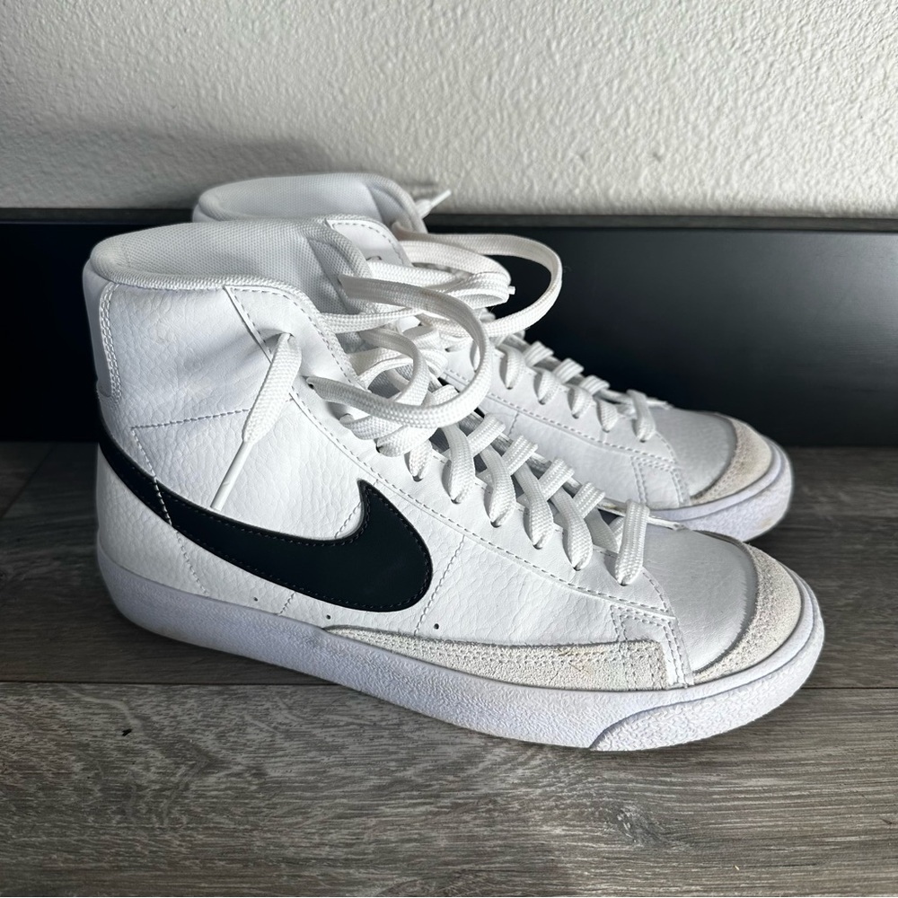 NEW YEAR SALE 20% OFF Nike White and Black blazers